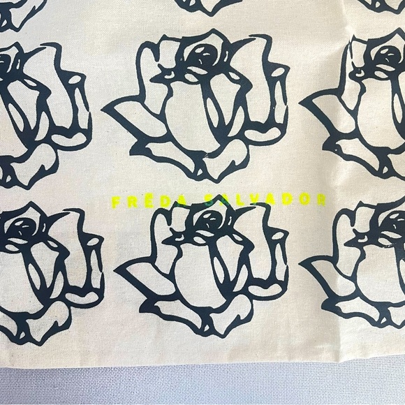 Freda Salvador Roses Canvas Bag Off White - Picture 3 of 4